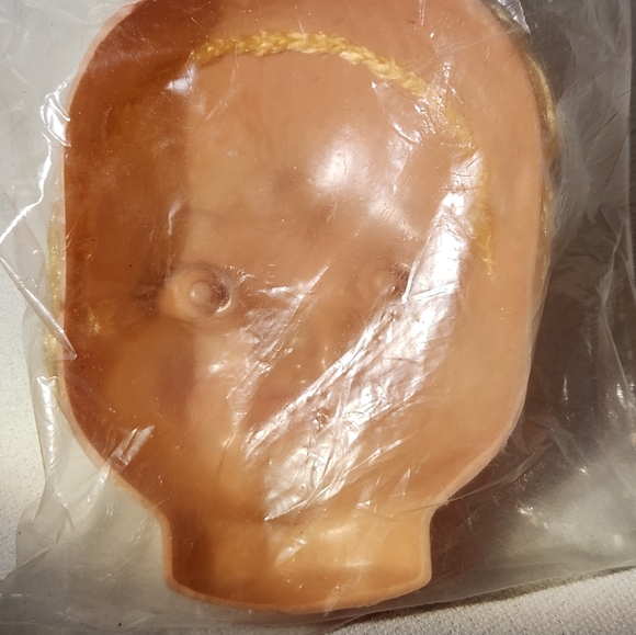 Vtg Blonde Curly Hair Doll Face In Sealed Package Hong Kong Flat Back Doll Face - Picture 9 of 12